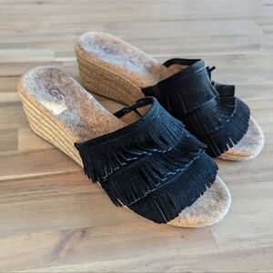 UGG‎ Wedge Fringe Sandals Sz 7.5